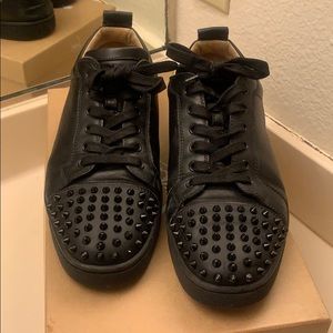 Louis junior spike Christian Louboutin